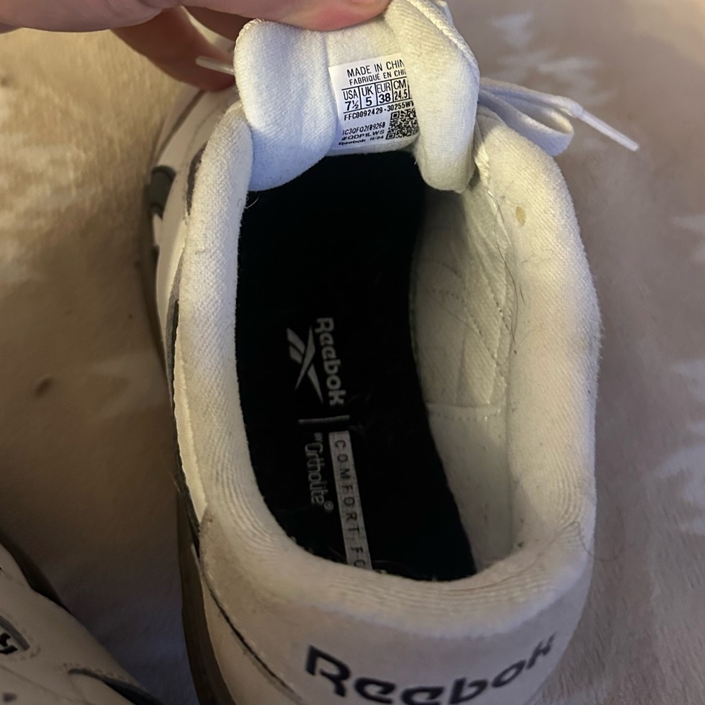 Reebok Shoes - Picture 5 of 7